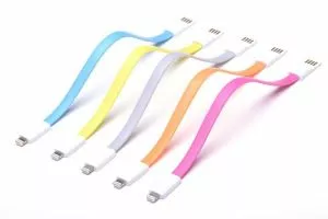 Короткий USB кабель для iPhone X, 8, 7, 6, 5 - Lightning (22см) плоский ― # магазин tv-sim.ru